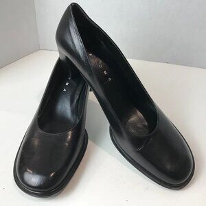 PALOMA Black Leather Pumps US 9.5 EU 39.5